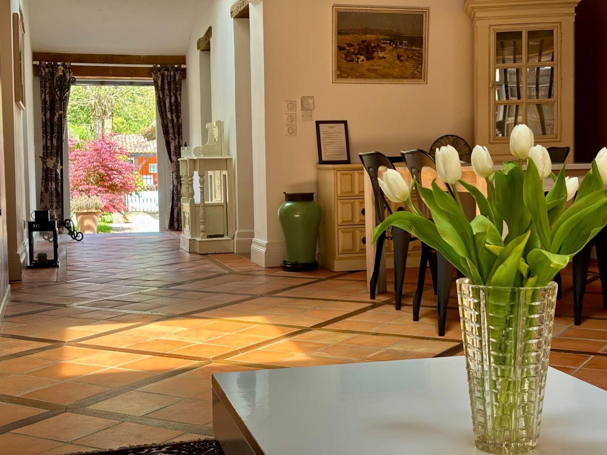 Domaine Des Monges Bed & Breakfast Saint-Seurin-de-Prats Dış mekan fotoğraf